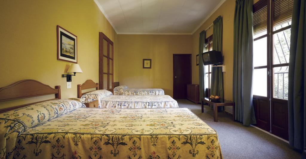 Balneario De Archena - Hotel Leon Номер фото