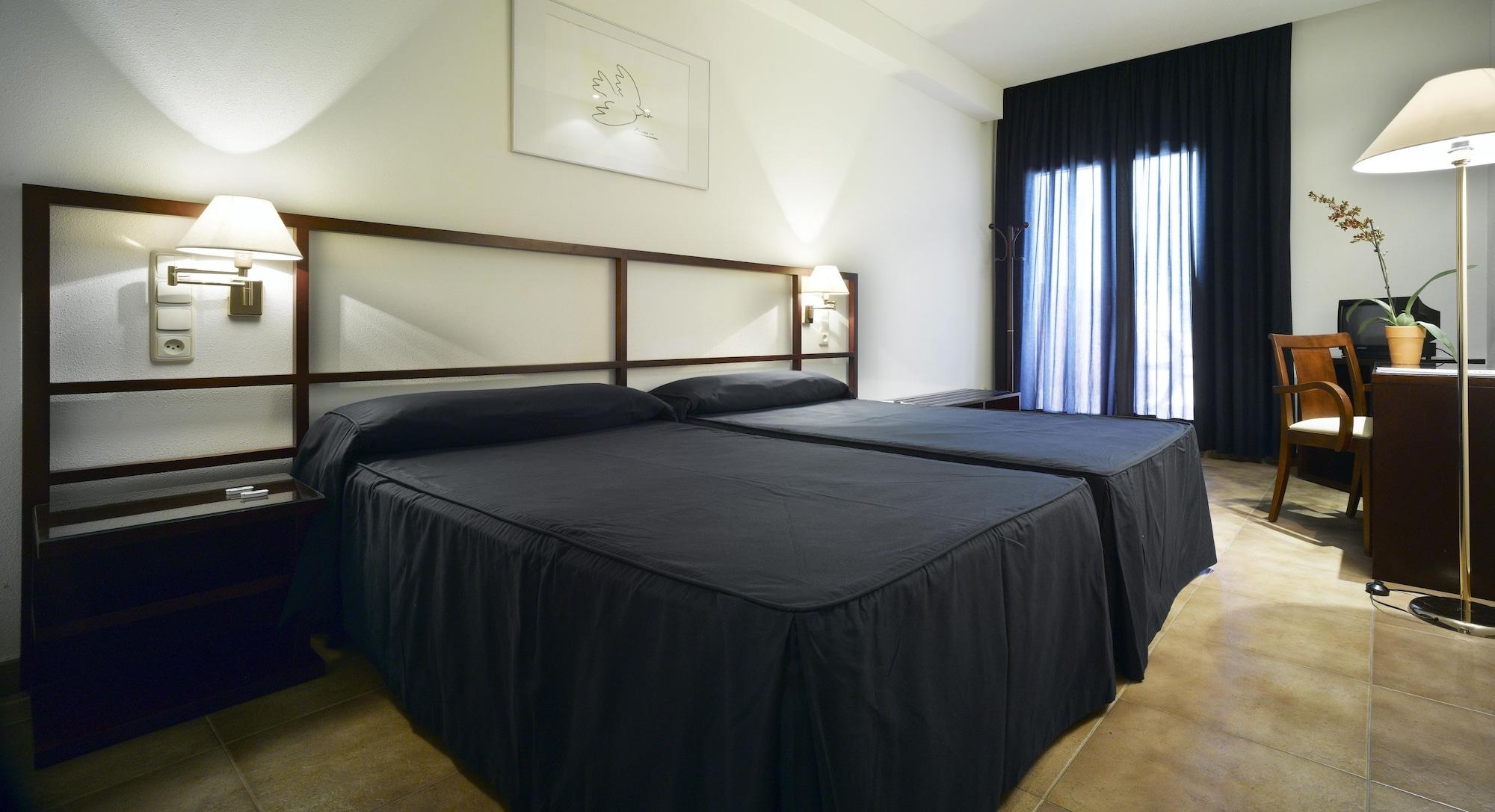 Balneario De Archena - Hotel Leon Номер фото